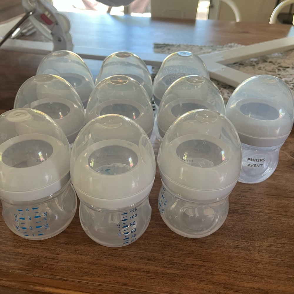 Philips Avent Plastic Baby Bottles 4 oz